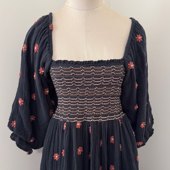 Free People Small Dahlia Black Floral Smocked Midi Maxi Dress ~ Boho Peasant - Picture 3 of 11